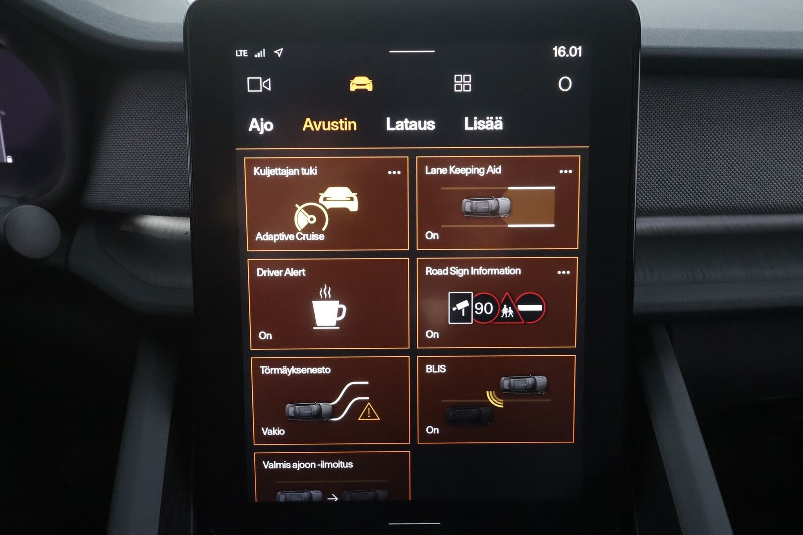 POLESTAR 2 2022 Dual Motor Long Range - Pilot&Plus | ACC | ILP | Pixel-LED | Lasikatto | Harman/Kardon | Muistipenkki | 360° | BLIS | Pilot Assist | Keyless | Merkkihuollot | ALV 