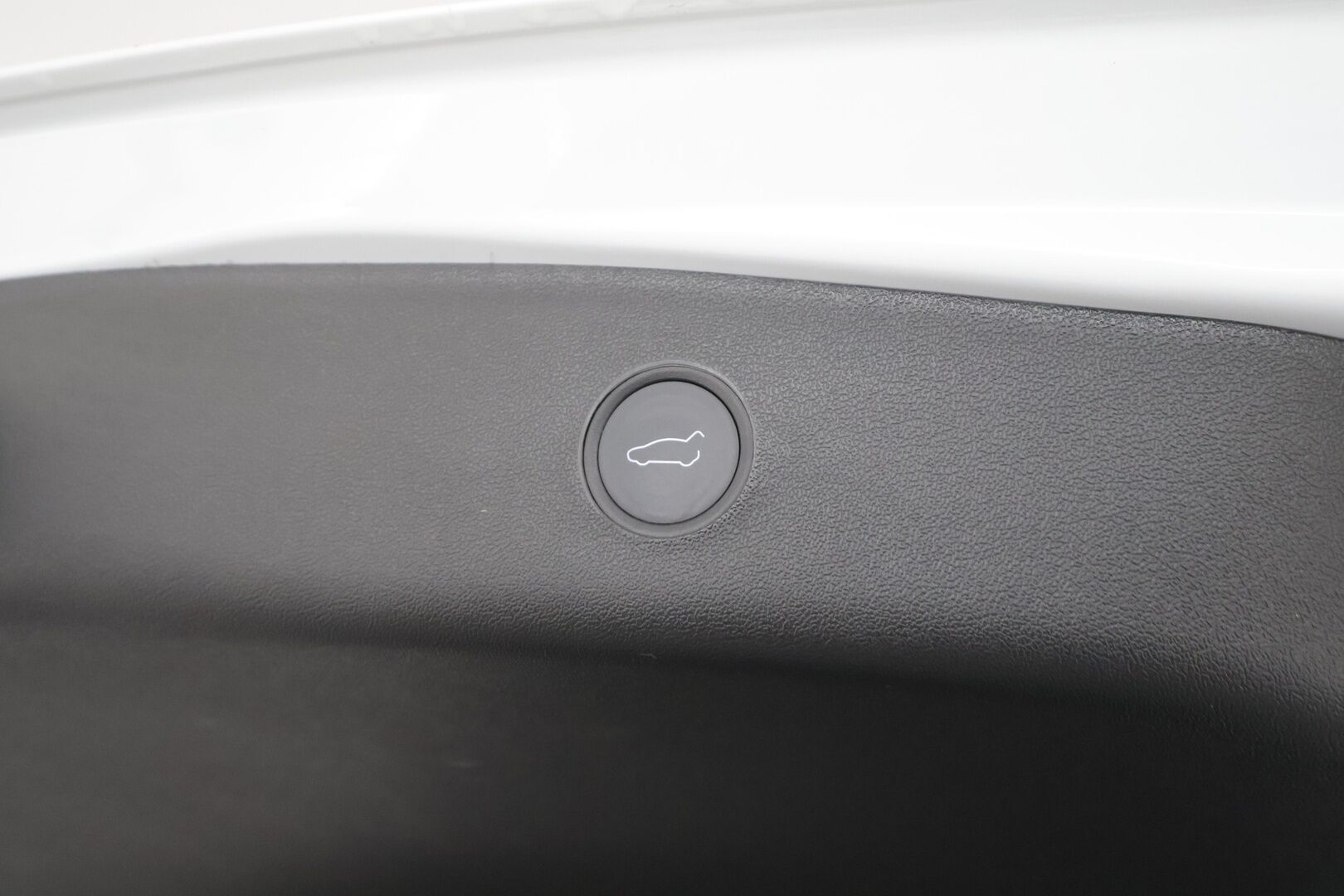Tesla Model 3 2021 Standard Range Plus - | ACC | ILP | Refresh | Matrix | Lasikatto | Muistipenkki | Nahat | P.kamera | P.tutkat | Autosteer | Lämm. ratti | Sähk. takaluukku | 2x kaapelit | 