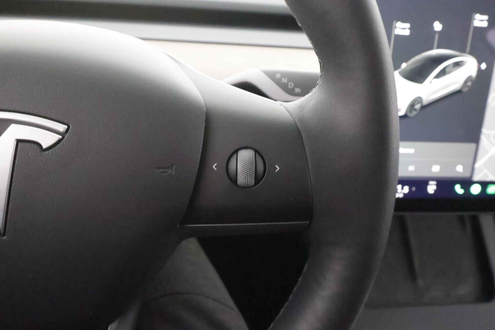 Tesla Model 3 2021 Standard Range Plus - | ACC | ILP | Refresh | Matrix | Lasikatto | Muistipenkki | Nahat | P.kamera | P.tutkat | Autosteer | Lämm. ratti | Sähk. takaluukku | 2x kaapelit | 