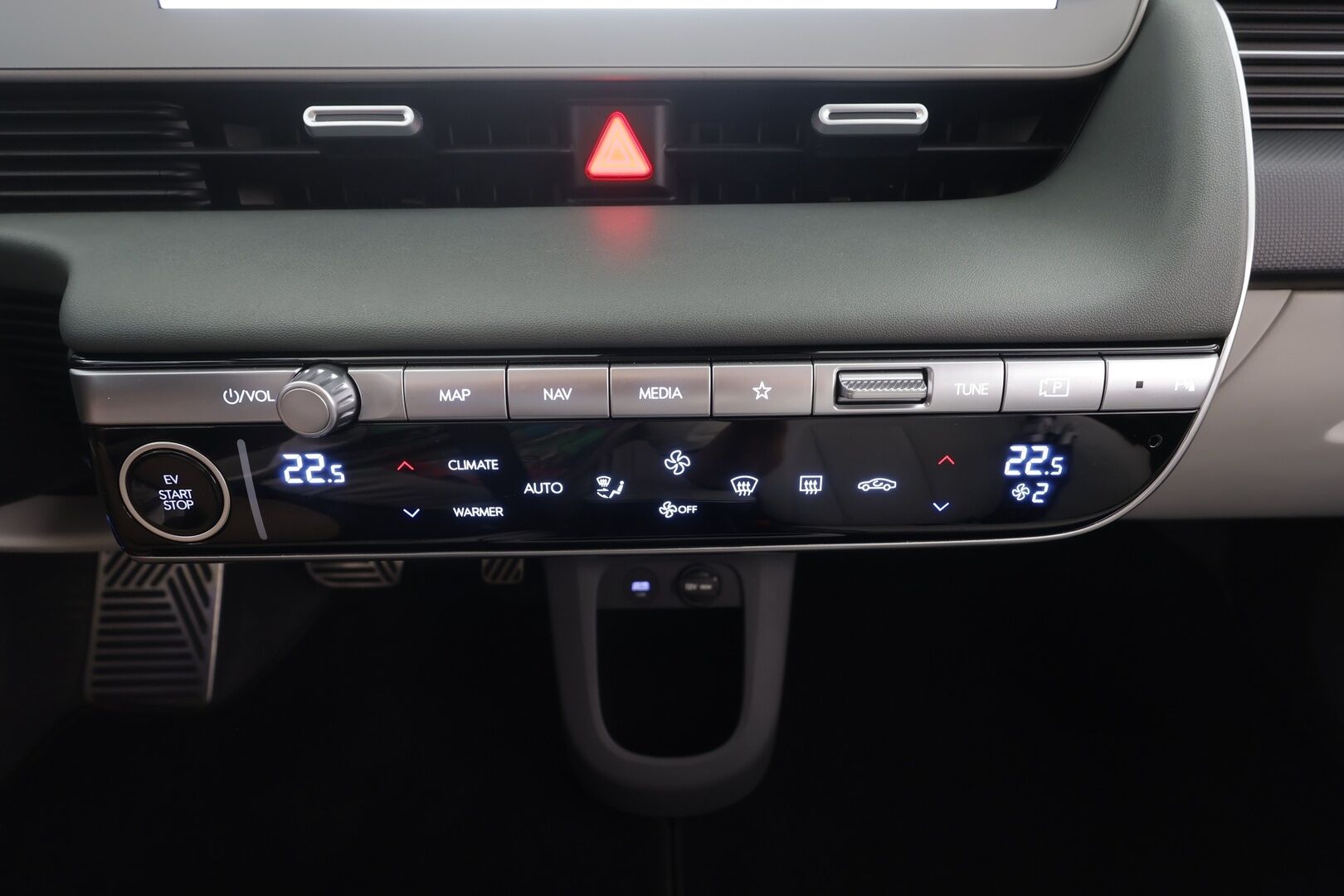 Hyundai IONIQ 5 2022 77 kWh 325 hv AWD Premium - | ACC | ILP | Koukku | HUD | Bose | 360° | Ilmastoidut sähkönahat | HDA | BSM | Keyless | Sähk. takaluukku | Lämm. ratti | Ambient | 
