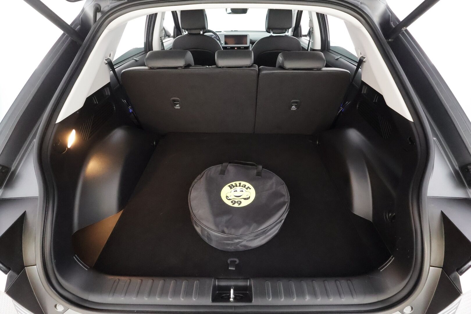 Hyundai IONIQ 5 2022 77 kWh 325 hv AWD Premium - | ACC | ILP | HUD | 360° | Lasikatto | Ilm. relax penkit | Muistipenkki | BOSE | HDA | BSM | Keyless | Sähk. takaluukku | Merkkihuollot | 2x renkaat aluin | 