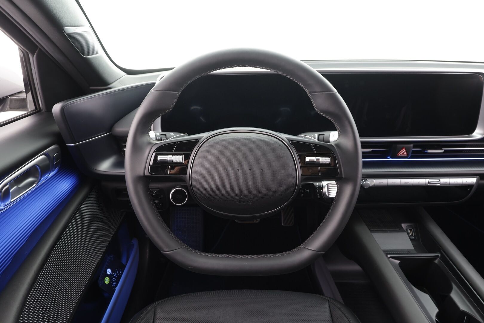 Hyundai IONIQ 6 2024 77 kWh 229 hv Ultimate - | ACC | ILP | BOSE | 360° | HUD | Ilm. relax penkit | Muistinahat | Matrix | HDA | BSM | Keyless | Lämm. ratti | Ambient light | 2x renkaat aluin |