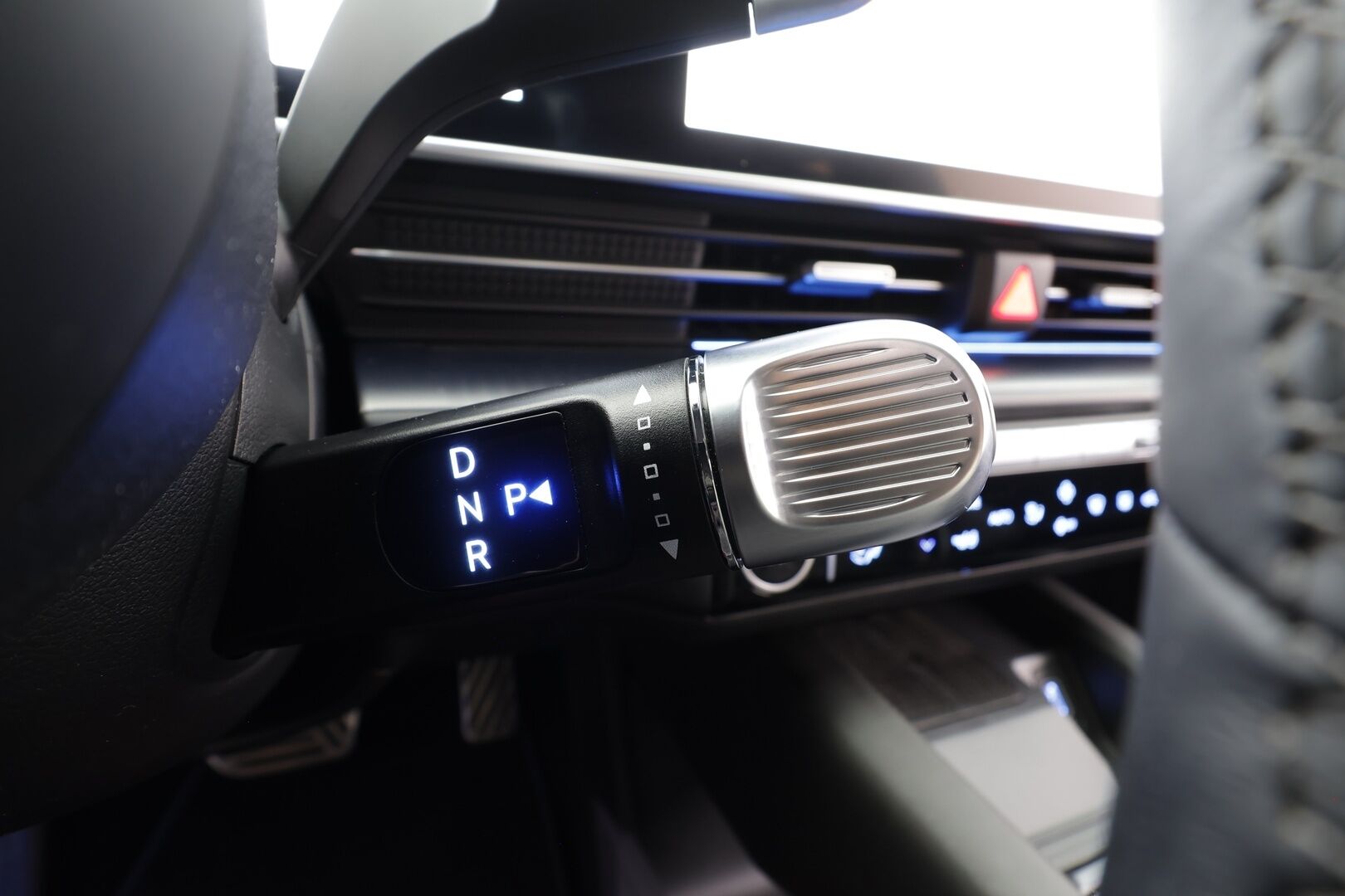 Hyundai IONIQ 6 2024 77 kWh 229 hv Ultimate - | ACC | ILP | BOSE | 360° | HUD | Ilm. relax penkit | Muistinahat | Matrix | HDA | BSM | Keyless | Lämm. ratti | Ambient light | 2x renkaat aluin |
