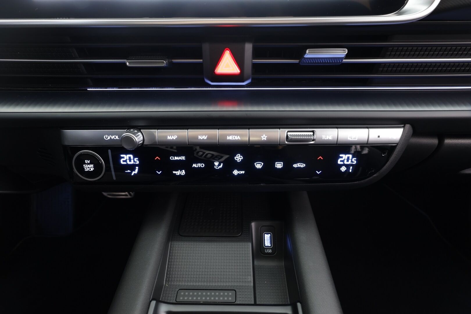 Hyundai IONIQ 6 2025 77 kWh 325 hv AWD Ultimate - | ACC | ILP | Koukku | HUD | 360° | Ilm. relax sähkönahat | BOSE | Matrix | Muistipenkki | Kamerapeilit | Lämm. ratti | Keyless | ALV |