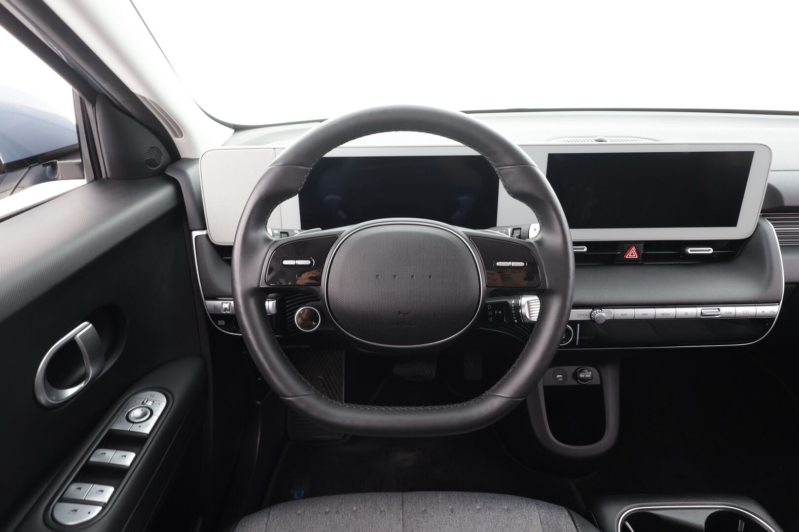 Hyundai IONIQ 5 2023 77 kWh 229 hv Style - | ACC | ILP | Sähköpenkit | Puolinahat | HDA | BSM | P.kamera ja tutkat | Sähk. takaluukku | Lämm. ratti | Lämm. takapenkit | V2L | 2x alut | 