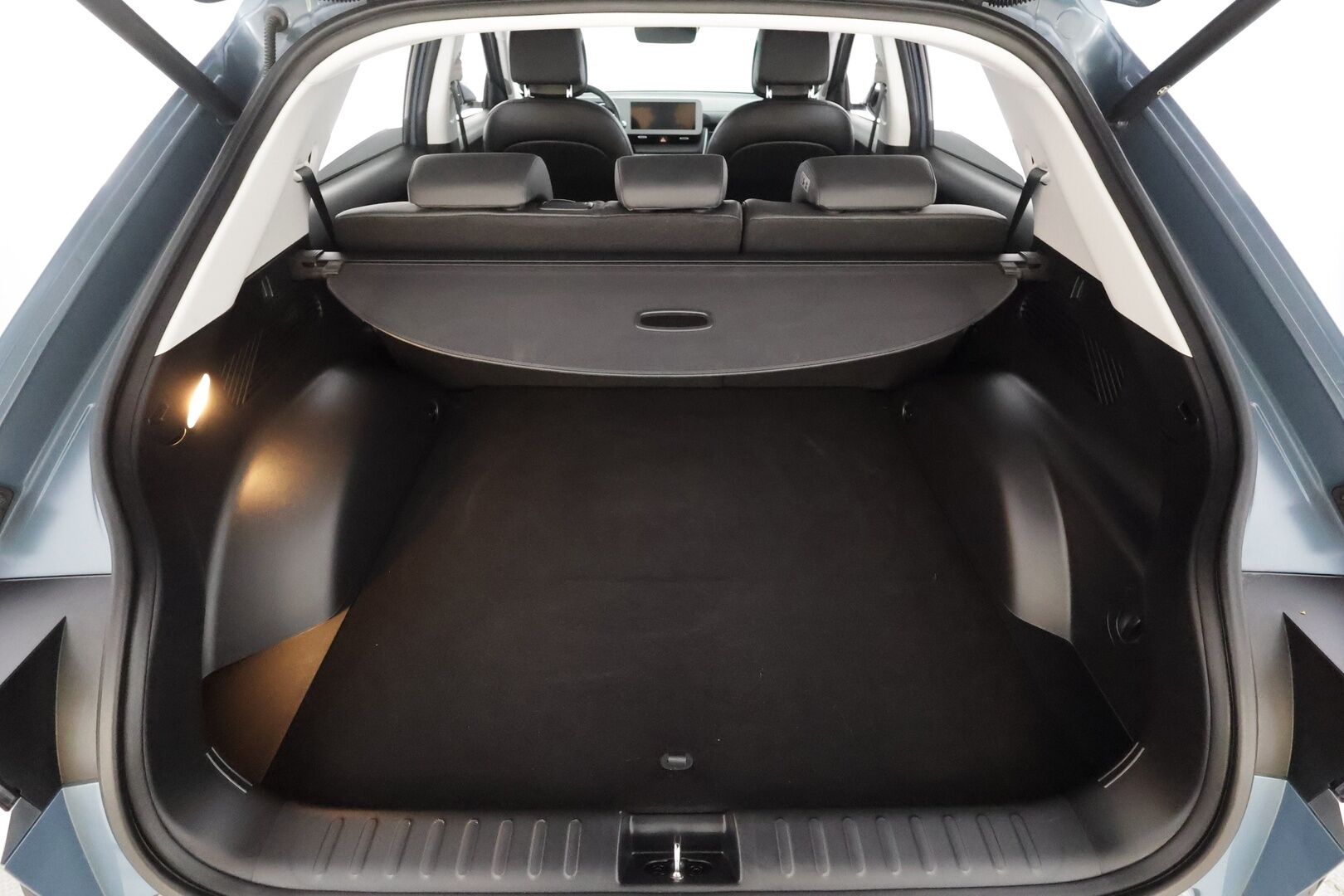 Hyundai IONIQ 5 2023 77 kWh 229 hv Style - | ACC | ILP | Sähköpenkit | Puolinahat | HDA | BSM | P.kamera ja tutkat | Sähk. takaluukku | Lämm. ratti | Lämm. takapenkit | V2L | 2x alut | 