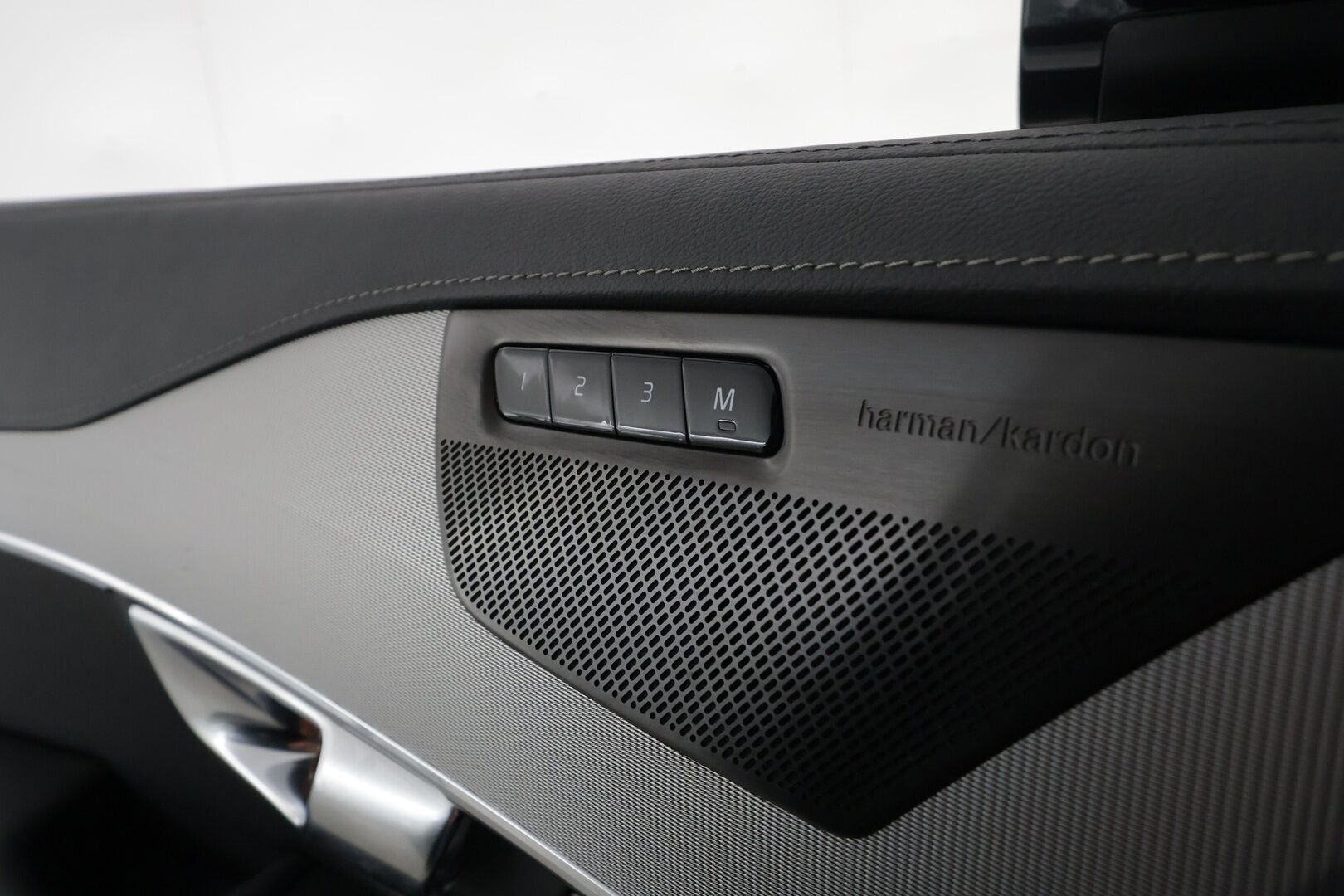 Volvo XC90 2025 T8 AWD Long Range High Performance Plus Bright - | ACC | Koukku | Harman Kardon | Panorama | 360° | Sporttinahat Muistilla | Pilot assist | Blis | Keyless | merkkihuolto |