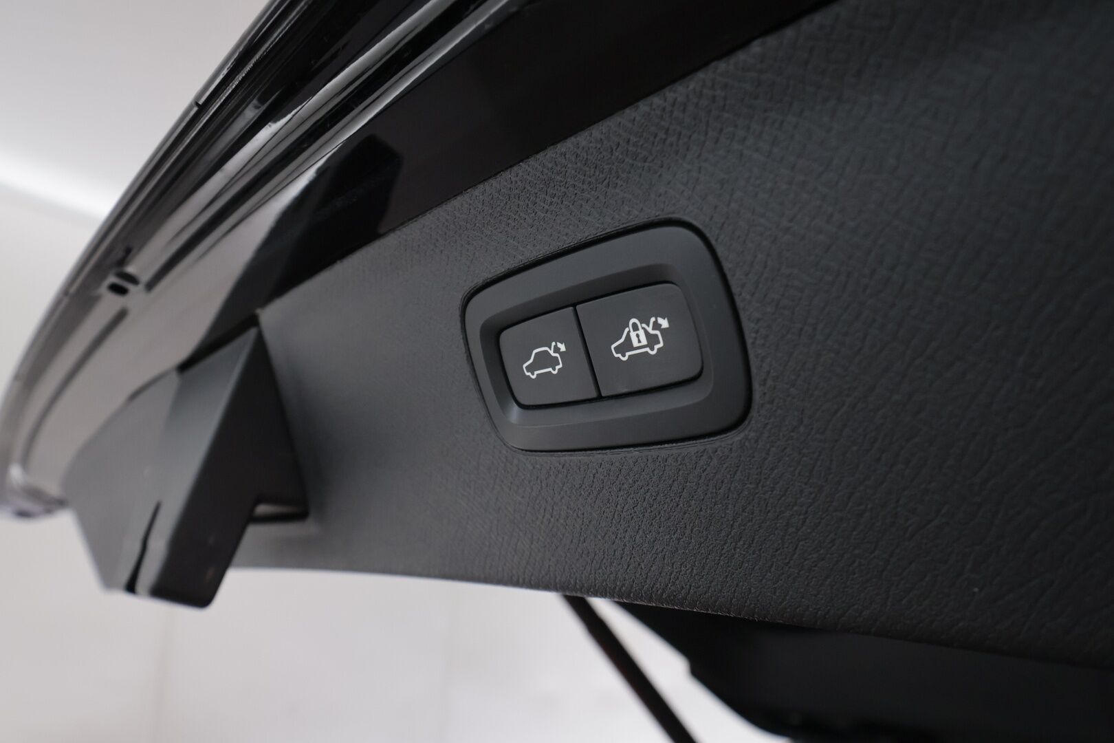 Volvo XC90 2025 T8 AWD Long Range High Performance Plus Bright - | ACC | Koukku | Harman Kardon | Panorama | 360° | Sporttinahat Muistilla | Pilot assist | Blis | Keyless | merkkihuolto |