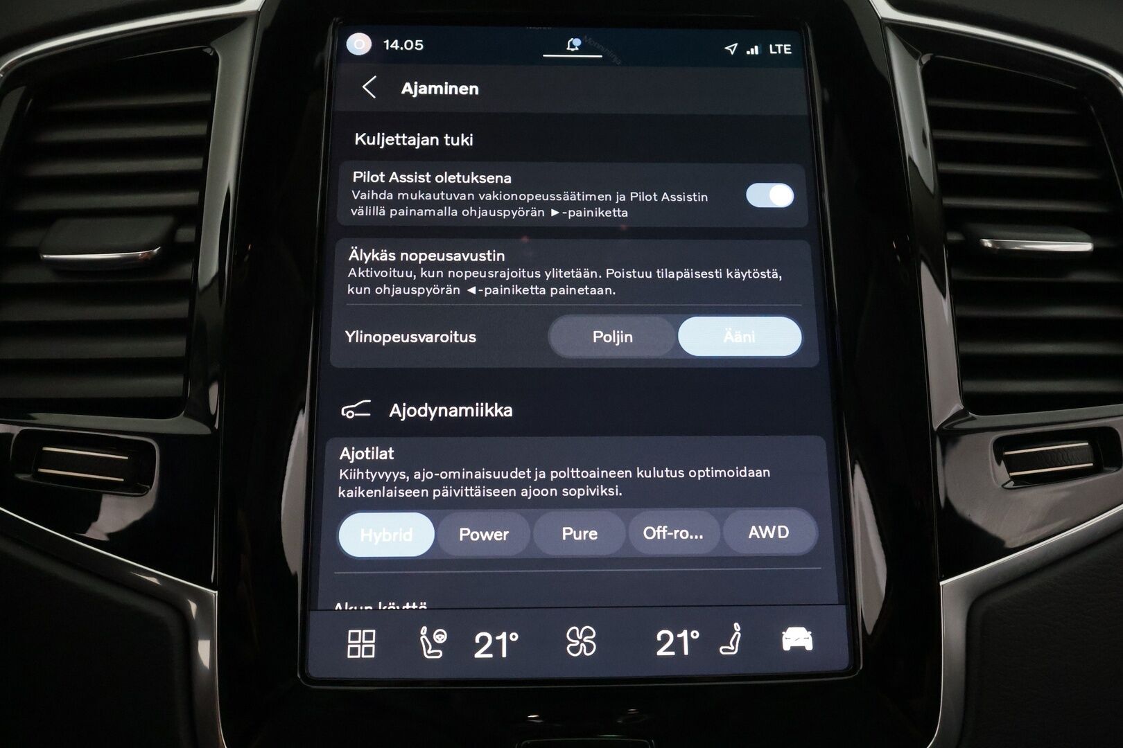 Volvo XC90 2025 T8 AWD Long Range High Performance Plus Bright - | ACC | Koukku | Harman Kardon | Panorama | 360° | Sporttinahat Muistilla | Pilot assist | Blis | Keyless | merkkihuolto |