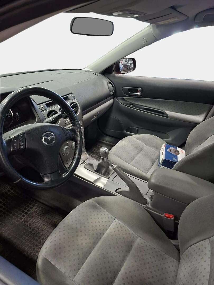 Mazda Mazda6 2005 4D MAZDA6 SEDAN 1.8-GG1282/268 - YritysOutlet - Myydään vain yrityksille - | Suomi-auto | Koukku | Vakkari | Kahdet renkaat vanteilla | – Tämä auto myydään YritysOutlet -valikoimasta vain yritykselle