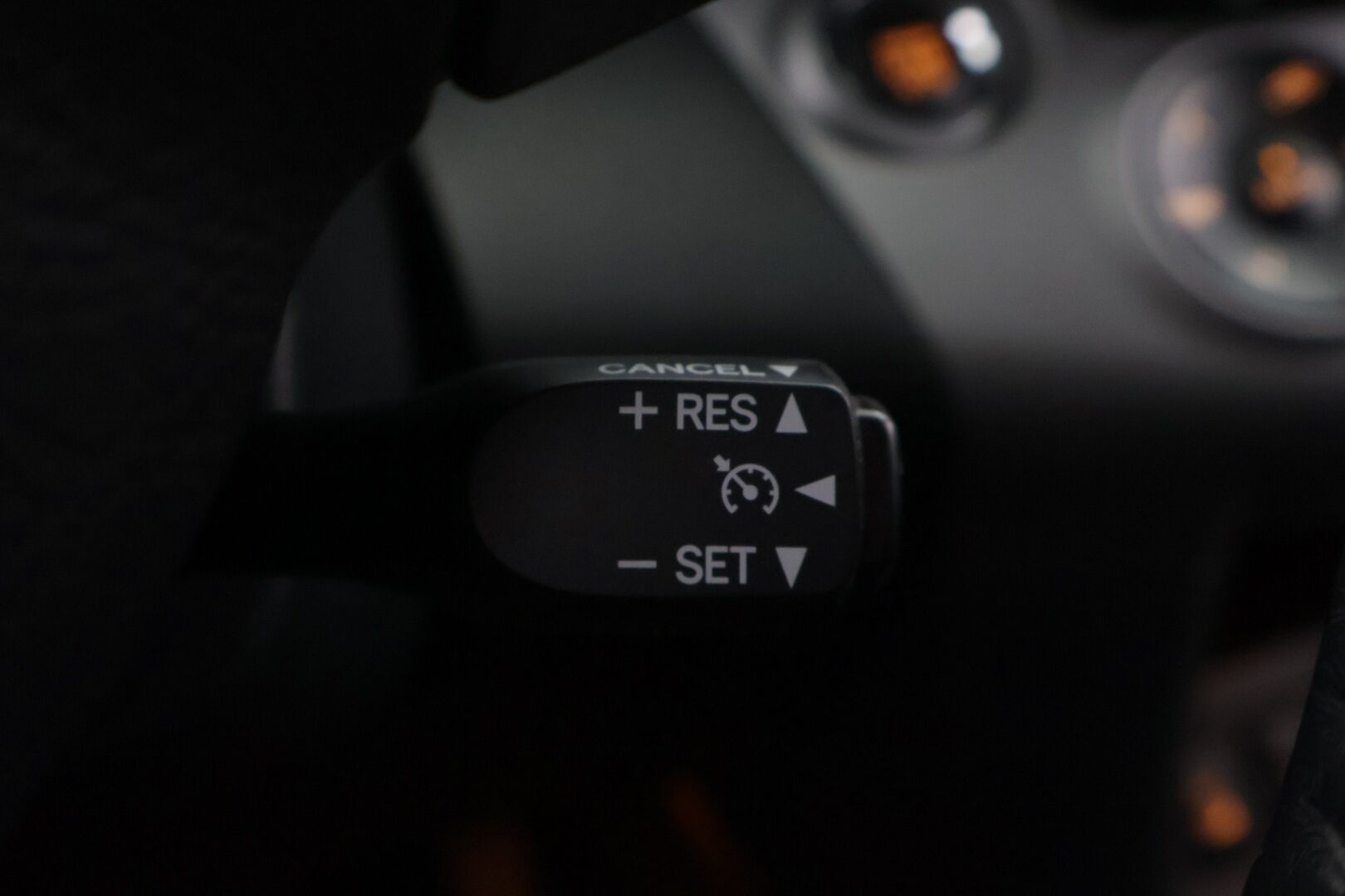 Toyota RAV4 2008 2,0 VVT-i 4WD Executive aut. - * Suomi-auto / Neliveto / Koukku / Keyless Go / Ilmastointi *