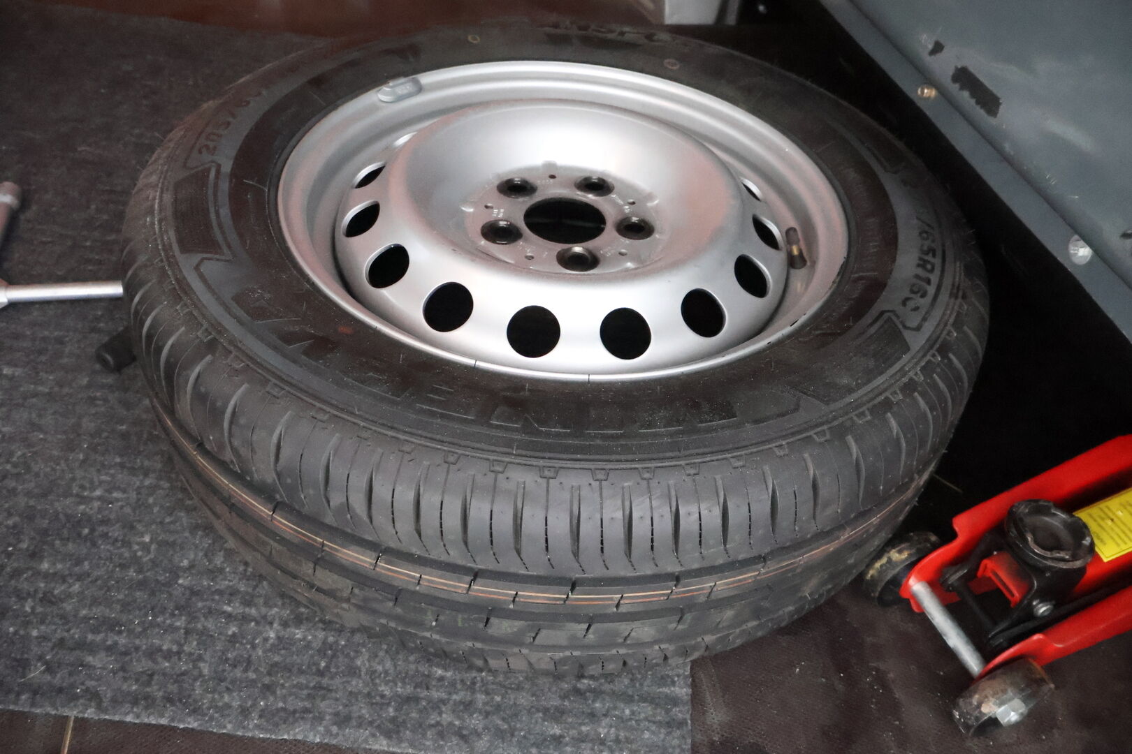 Mercedes-Benz Vito 2005 115 CDI - MYYDÄÄN HUUTOKAUPAT.COM!