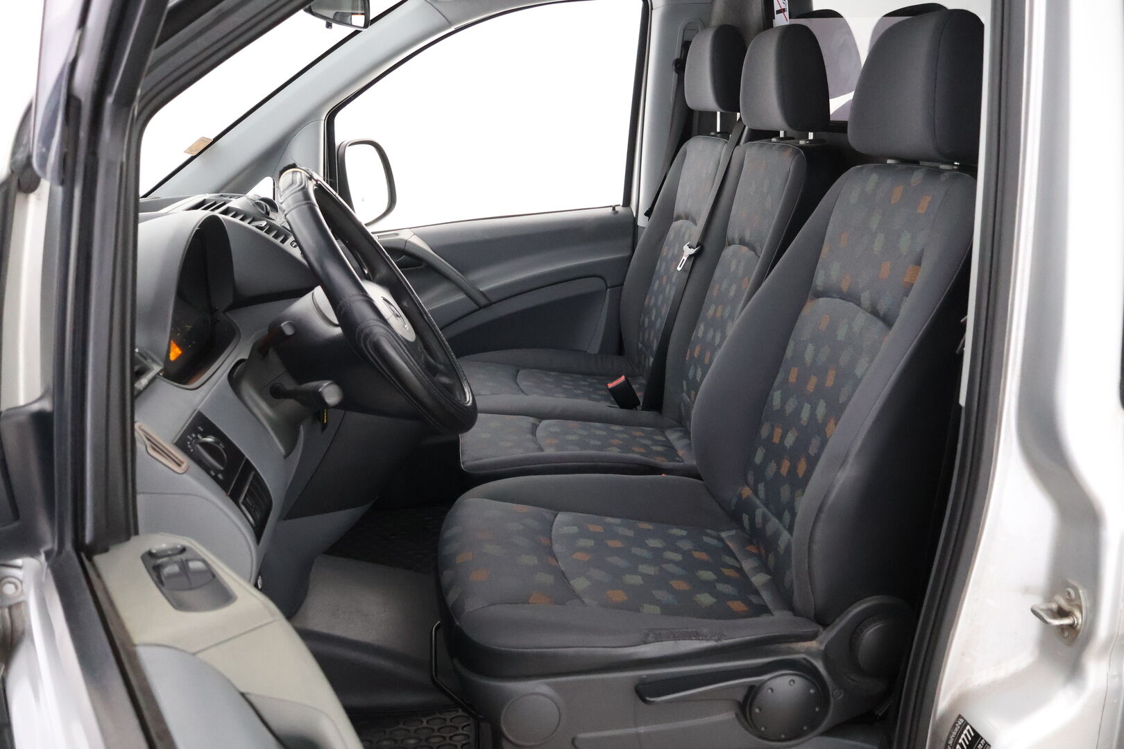 Mercedes-Benz Vito 2005 115 CDI - MYYDÄÄN HUUTOKAUPAT.COM!