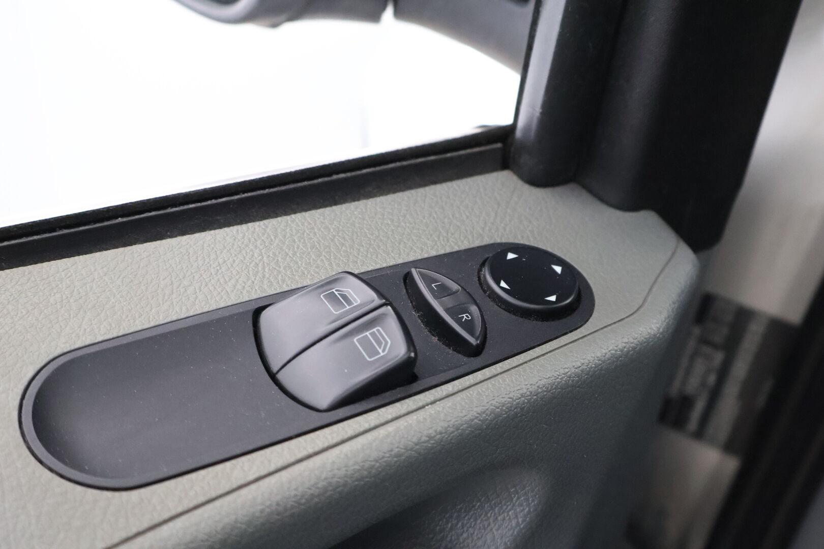 Mercedes-Benz Vito 2005 115 CDI - MYYDÄÄN HUUTOKAUPAT.COM!