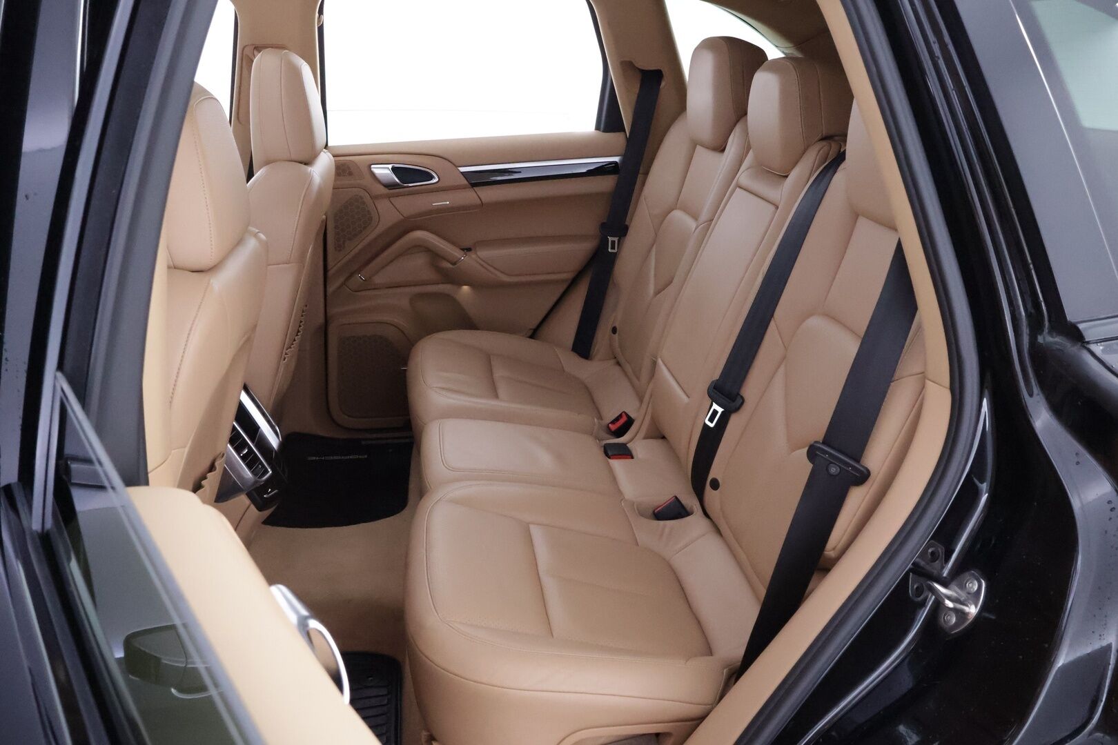 Porsche Cayenne 2011 Diesel Tiptronic * Webasto / Vetokoukku / HiFi / Panorama / Ilma-Alusta / Nahkasisusta / Muistipenkki / Supervarusteet! - Isosti huollettu / Suomiauto / Juuri tullut Tampereelle!