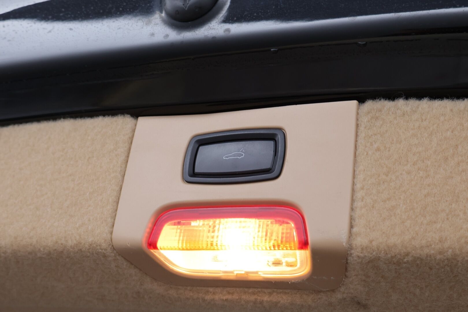 Porsche Cayenne 2011 Diesel Tiptronic * Webasto / Vetokoukku / HiFi / Panorama / Ilma-Alusta / Nahkasisusta / Muistipenkki / Supervarusteet! - Isosti huollettu / Suomiauto / Juuri tullut Tampereelle!