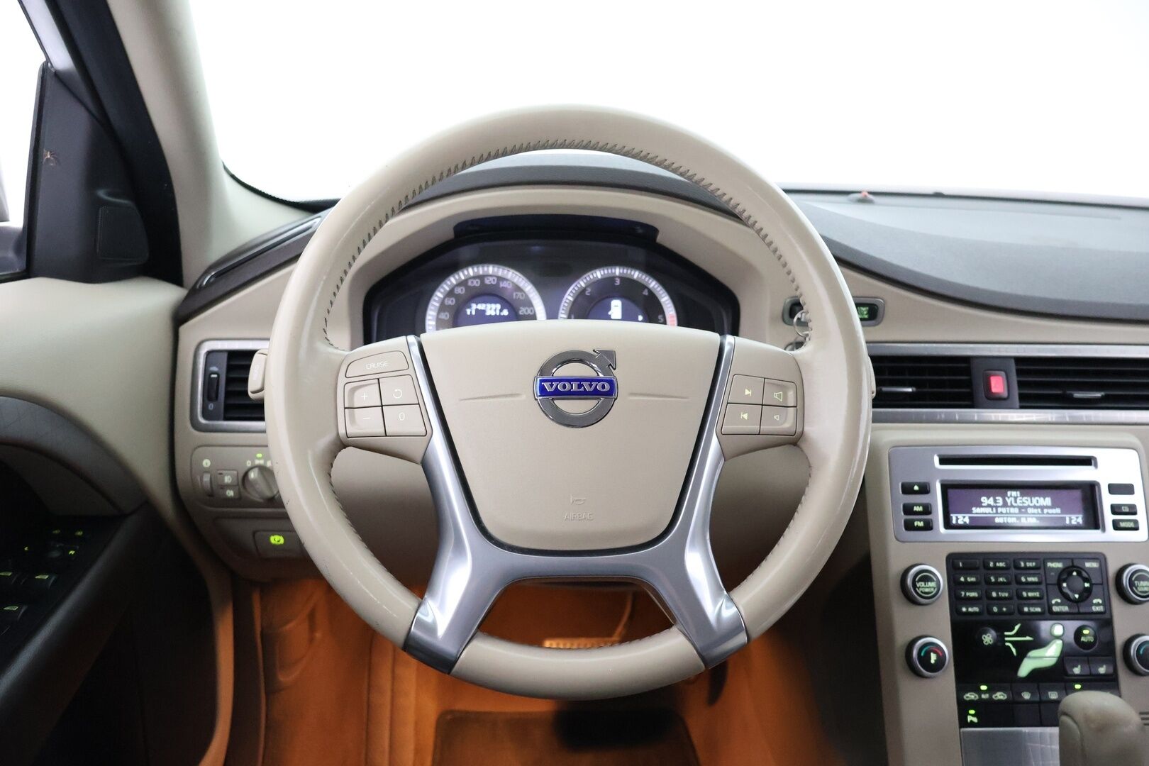 Volvo XC70 2010 2,4D Summum aut - Suomi-auto | Vakkari | Koukku | Nahat | Muistipenkki | Huoltokirja | Lohkolämmitin | *Yritys Outlet- Myydään vain yrityksille!*