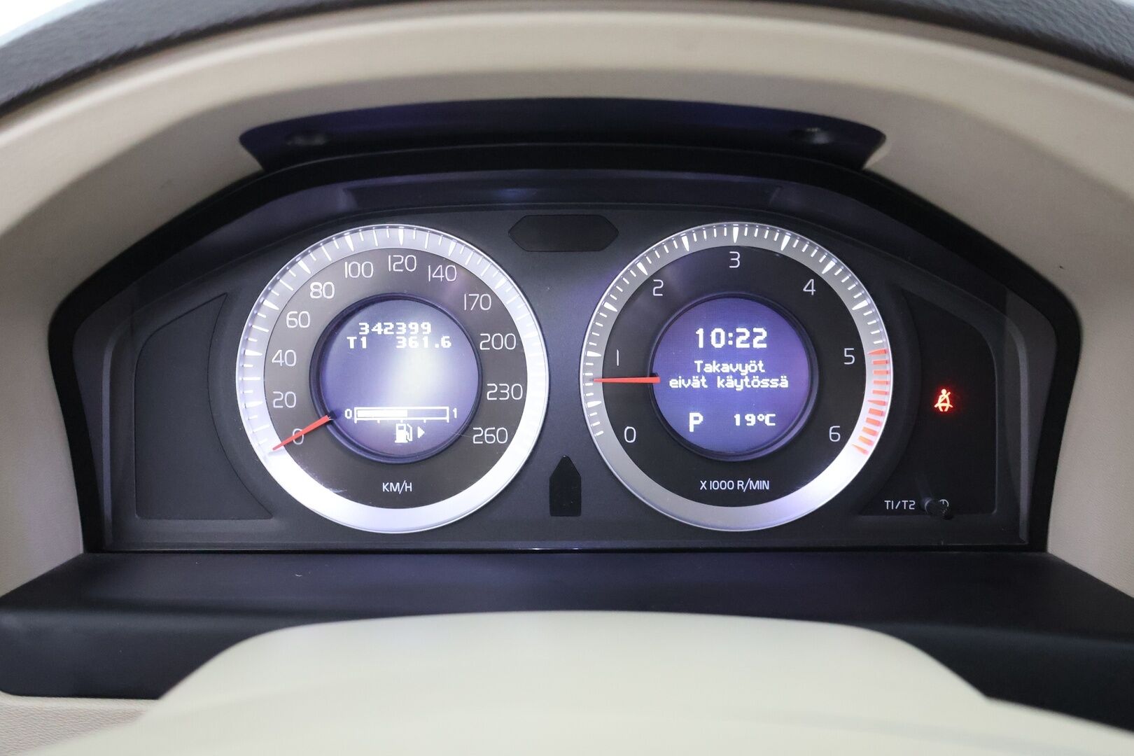 Volvo XC70 2010 2,4D Summum aut - Suomi-auto | Vakkari | Koukku | Nahat | Muistipenkki | Huoltokirja | Lohkolämmitin | *Yritys Outlet- Myydään vain yrityksille!*