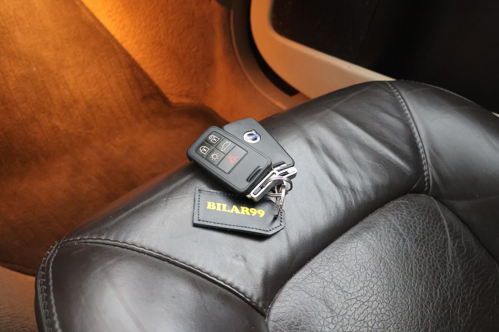 Volvo XC70 2010 2,4D Summum aut - Suomi-auto | Vakkari | Koukku | Nahat | Muistipenkki | Huoltokirja | Lohkolämmitin | *Yritys Outlet- Myydään vain yrityksille!*