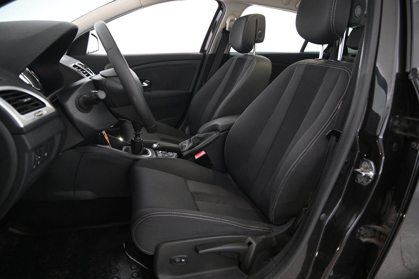 Renault Megane 2010 Sport Tourer Dynamique 1,4 T *MYYDÄÄN HUUTOKAUPAT.COM* - MYYDÄÄN HUUTOKAUPAT.COM 