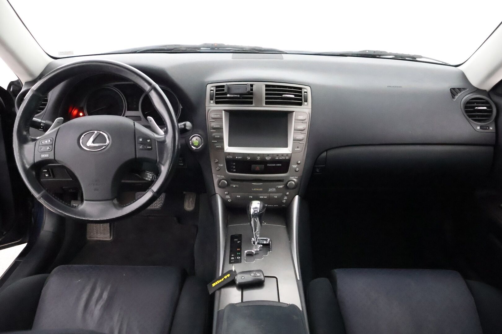 Lexus IS 2006 250 V6 Sedan -  MYYDÄÄN HUUTOKAUPAT.COM!