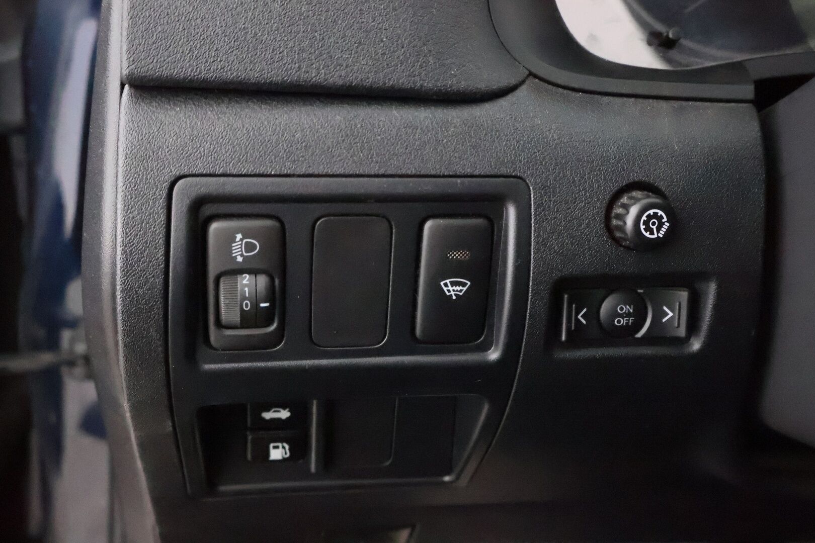 Lexus IS 2006 250 V6 Sedan -  MYYDÄÄN HUUTOKAUPAT.COM!