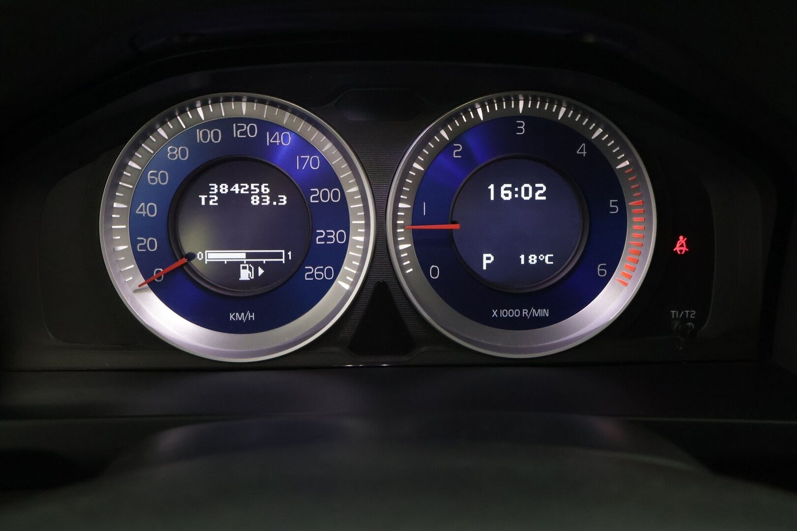 Volvo S60 2013 D5 AWD R-Design aut // Webasto / Koukku / Suomi-auto / Lohko / Lisäpitkä // - Tulossa myyntiin.