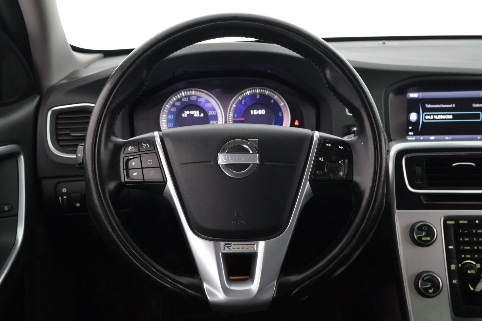 Volvo S60 2013 D5 AWD R-Design aut - | Webasto | Koukku | Suomi-auto | Lohko | Lisäpitkä | Vakionopeudensäädin | P.Tutkat |