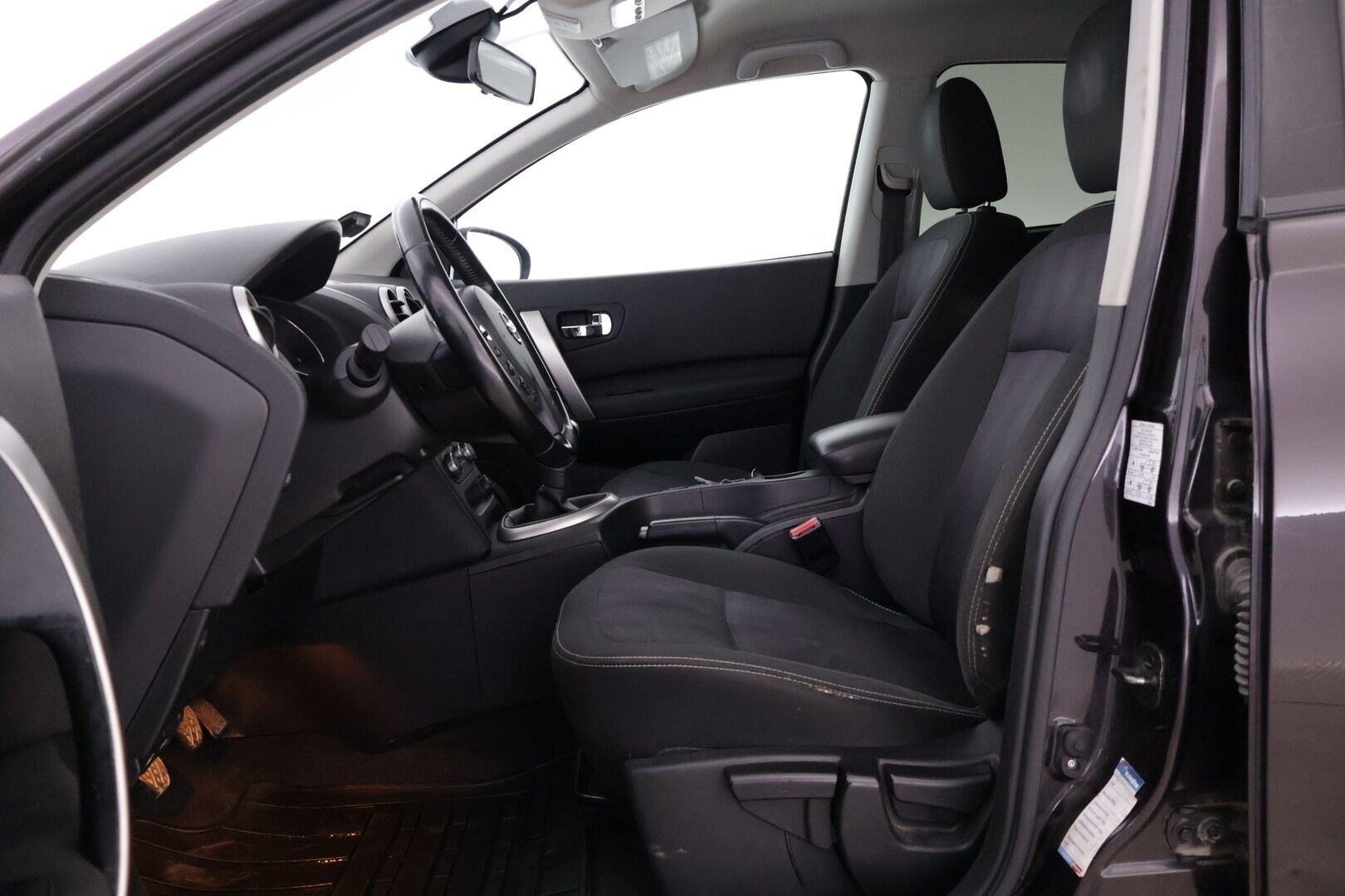 Nissan Qashqai 2013 1,6L Acenta 2WD *Vakkari / Lohko.S.Pistoke / Tutkat / Suomi-auto* - Juuri leimattu / Lähes uudet nastat / Kahdet oem alut / Upean värinen! 