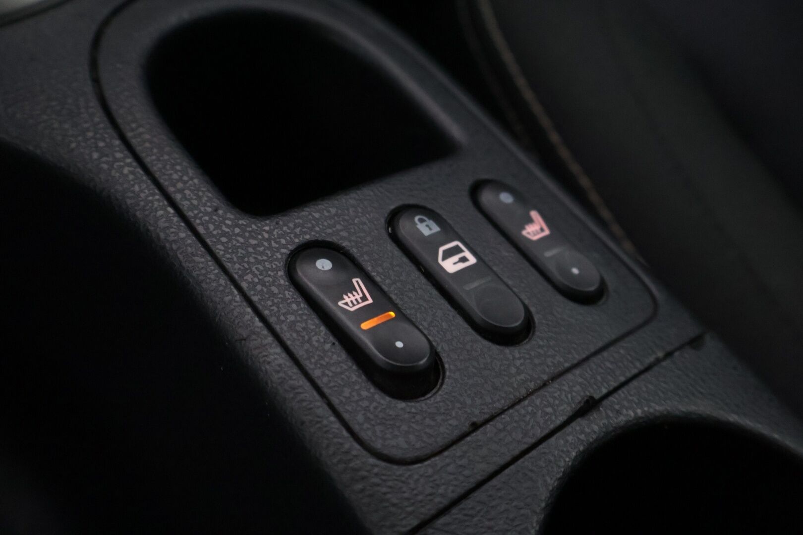 Nissan Qashqai 2013 1,6L Acenta 2WD *Vakkari / Lohko.S.Pistoke / Tutkat / Suomi-auto* - Juuri leimattu / Lähes uudet nastat / Kahdet oem alut / Upean värinen! 