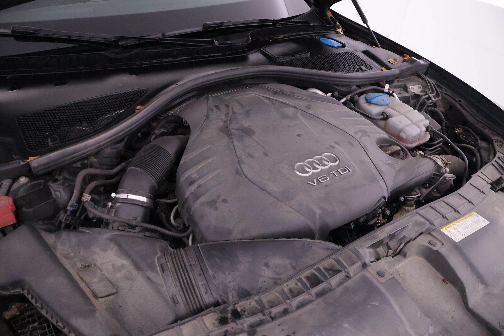 Audi A6 2012 Sedan 3,0 V6 TDI 150 kW quattro Edition S tronic - Tämä auto myydään Huutokaupat.com - | Webasto | Ilma-alusta | Vakkari | MMI | Tutkat | Suomi-auto |