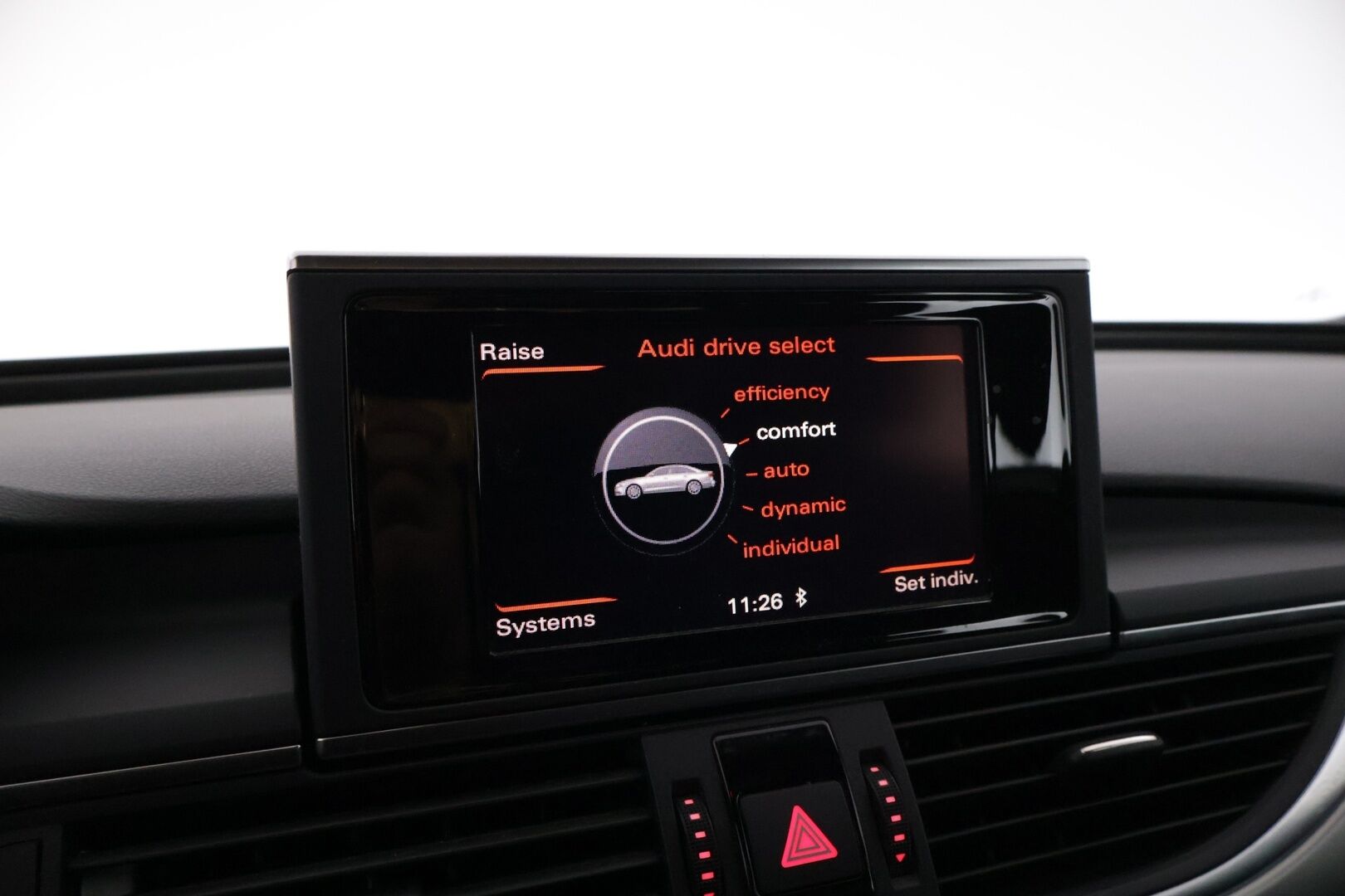 Audi A6 2012 Sedan 3,0 V6 TDI 150 kW quattro Edition S tronic - Tämä auto myydään Huutokaupat.com - | Webasto | Ilma-alusta | Vakkari | MMI | Tutkat | Suomi-auto |