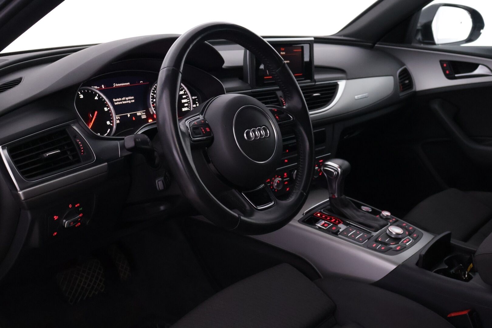 Audi A6 2012 Sedan 3,0 V6 TDI 150 kW quattro Edition S tronic - Tämä auto myydään Huutokaupat.com - | Webasto | Ilma-alusta | Vakkari | MMI | Tutkat | Suomi-auto |