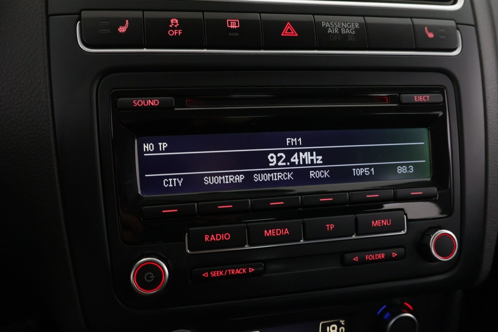 Volkswagen Polo 2014 Comfortline Edition 1,2 TSI 66 kW - | Vakkari | autom.ilmastointi | Kahdet renkaat vanteineen | P. tutkat takana | 