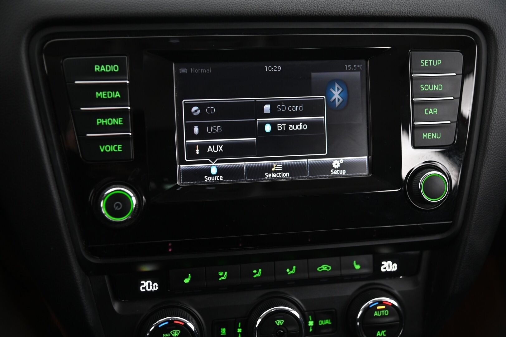 Skoda Octavia 2014 Combi 1,6 TDI Elegance DSG Autom *Kuskin muistipenkki / Kessy / Webasto / Juuri leimattu* *YritysOutlet - Myydään vain yrityksille - *YritysOutlet - Myydään vain yrityksille*