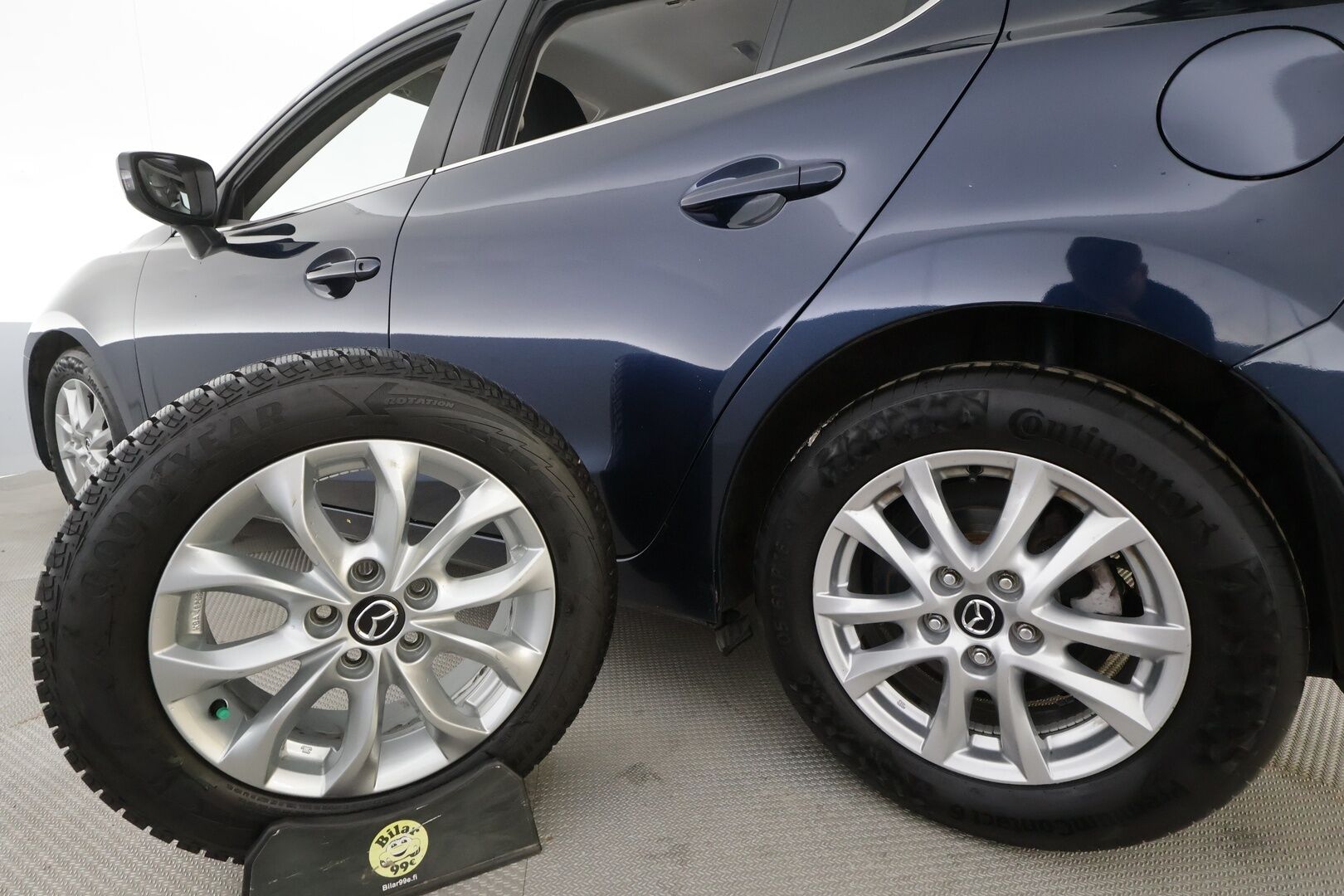 Mazda 3 2014 5HB 2,0 (120) SKYACTIV-G Premium Plus 6AT 5ov DH2 - | Xenon | Navi | Vakkari | Blind spot assist | Lohko + sisälämmitin | Aut. ilmastointi | Peruutustutka | BT | | 2x renkaat aluin | 