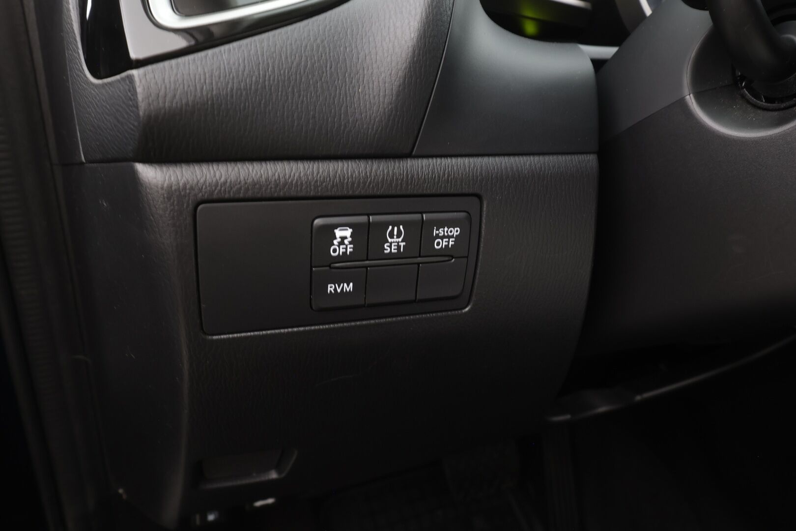 Mazda 3 2014 5HB 2,0 (120) SKYACTIV-G Premium Plus 6AT 5ov DH2 - | Xenon | Navi | Vakkari | Blind spot assist | Lohko + sisälämmitin | Aut. ilmastointi | Peruutustutka | BT | | 2x renkaat aluin | 