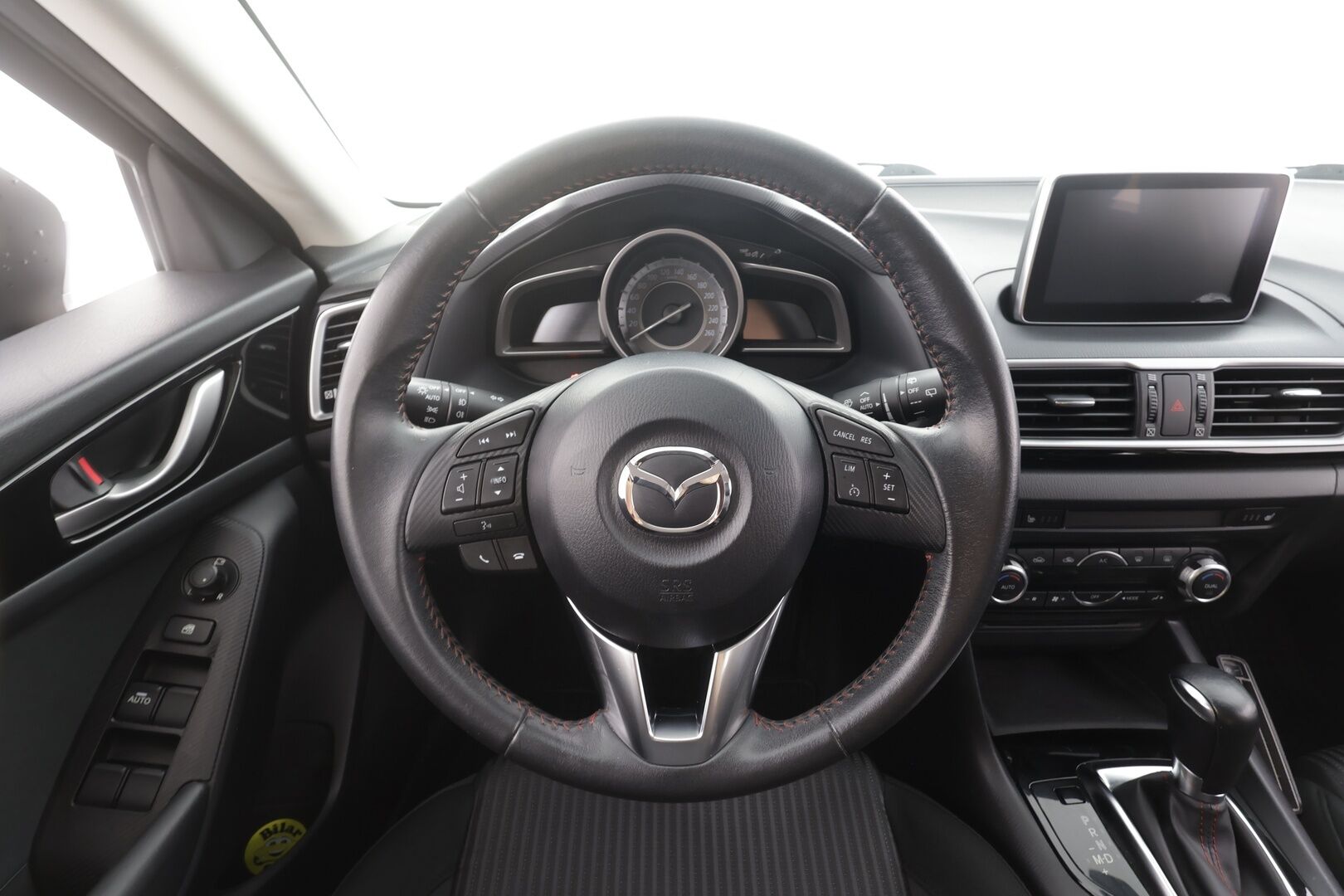 Mazda 3 2014 5HB 2,0 (120) SKYACTIV-G Premium Plus 6AT 5ov DH2 - | Xenon | Navi | Vakkari | Blind spot assist | Lohko + sisälämmitin | Aut. ilmastointi | Peruutustutka | BT | | 2x renkaat aluin | 