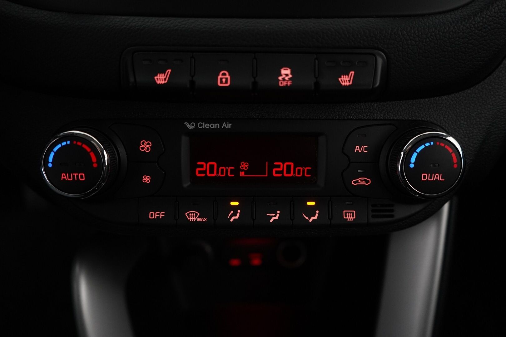 Kia cee'd 2014 1.6 ISG EX 5D EcoDynamics *Koukku / Lohko / Vakkari / Bluetooth / Ratinlämmitin / Tutka* - Suomi-auto / Kahdet renkaat + vanteet / Juuri katsastettu / Säännölliset huollot! - HULLU BLACKWEEK KORKOTARJOUS 2,49%