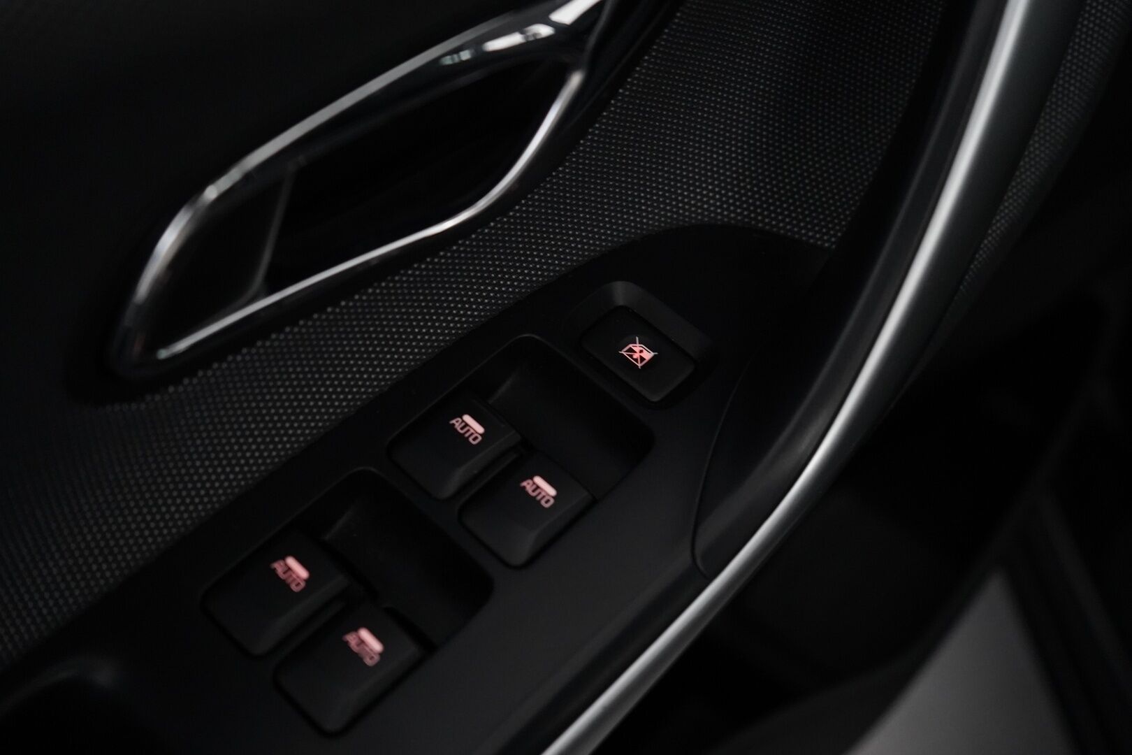 Kia cee'd 2014 1.6 ISG EX 5D EcoDynamics *Koukku / Lohko / Vakkari / Bluetooth / Ratinlämmitin / Tutka* - Suomi-auto / Kahdet renkaat + vanteet / Juuri katsastettu / Säännölliset huollot! - HULLU BLACKWEEK KORKOTARJOUS 2,49%