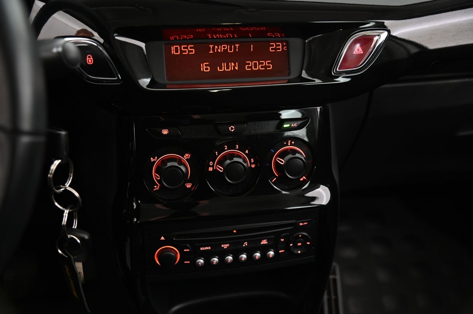 Citroen C3 2013 VTi 82 Premium *Myydään Huutokaupat.com*