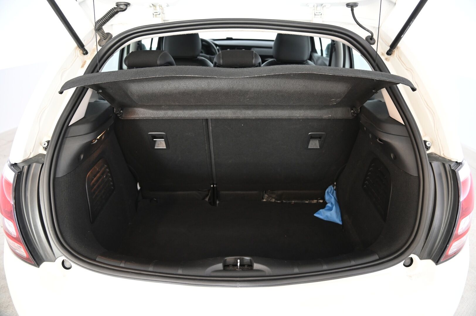 Citroen C3 2013 VTi 82 Premium *Myydään Huutokaupat.com*