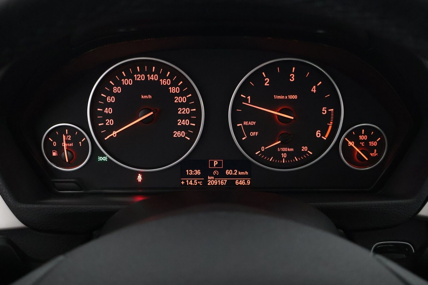 BMW 316 2014 F30 Sedan 316d TwinPower Turbo A Business Automatic - *Suomi-auto / 2-omisteinen / Lohkolämmitin / Peruutustutka takana / Xenon-ajovalot / 2x renkaat aluvantein*
