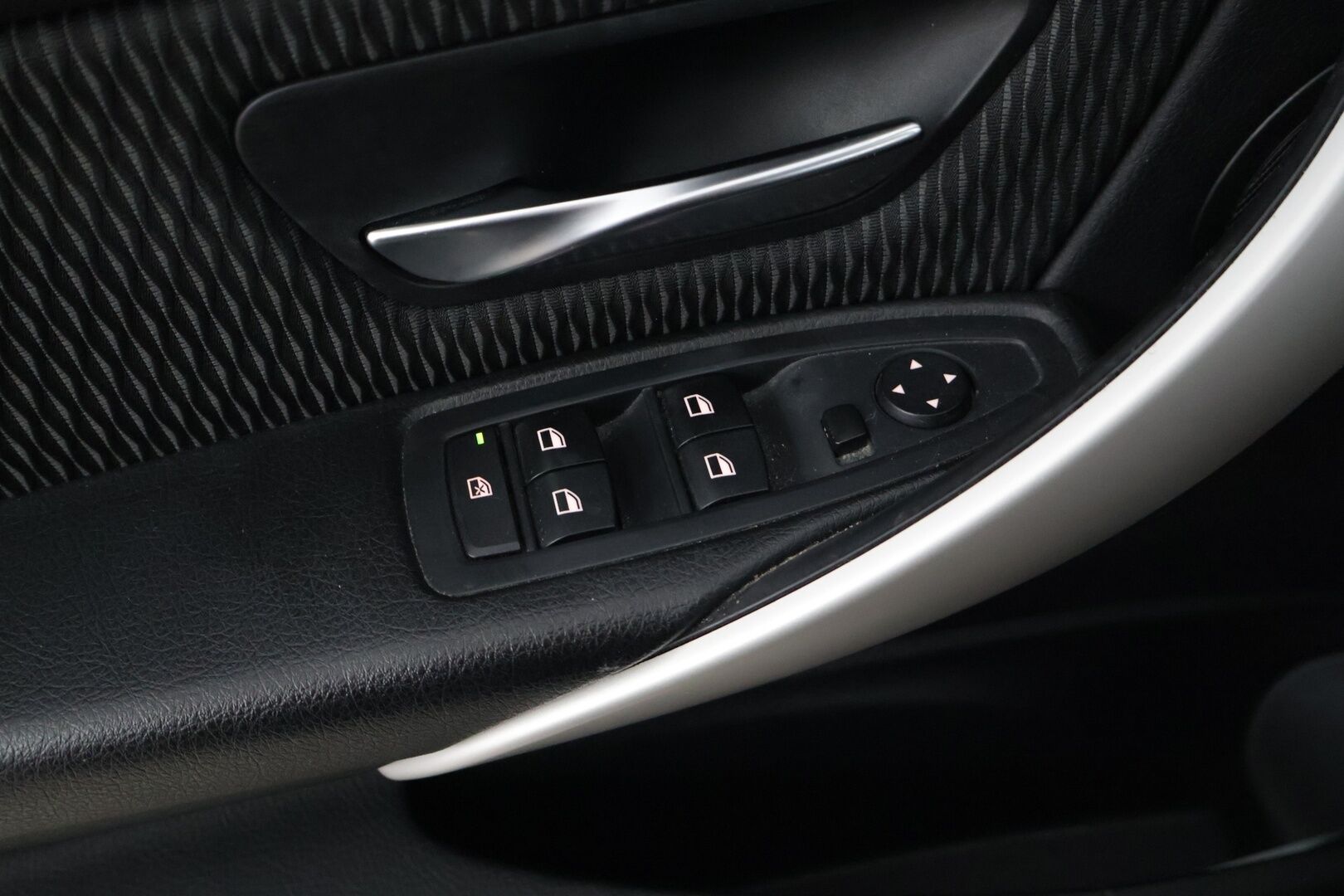 BMW 316 2014 F30 Sedan 316d TwinPower Turbo A Business Automatic - *Suomi-auto / 2-omisteinen / Lohkolämmitin / Peruutustutka takana / Xenon-ajovalot / 2x renkaat aluvantein*