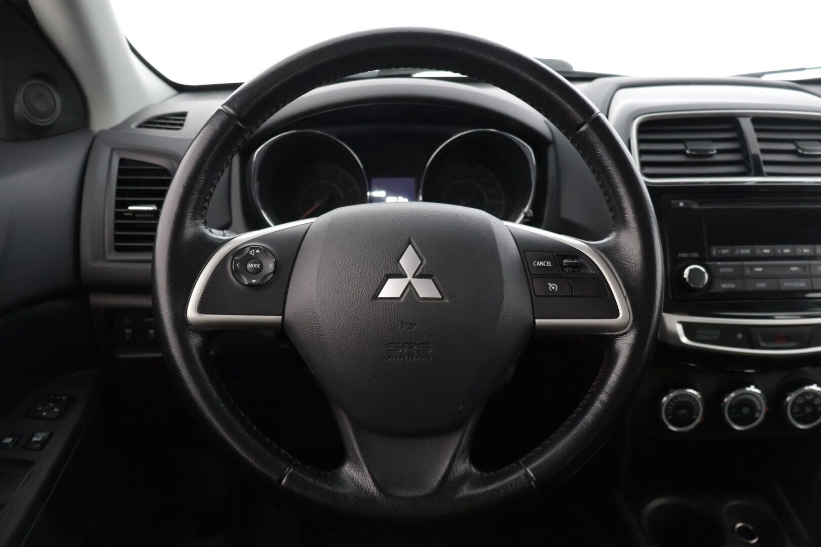 Mitsubishi ASX 2015 1,6 Cleartec Invite * Vetokoukku / Vakkari / Lohkolämmitin / Ilmastointi / Ajotietokone * - * Todella siisti ja hyvin huollettu yksilö! *