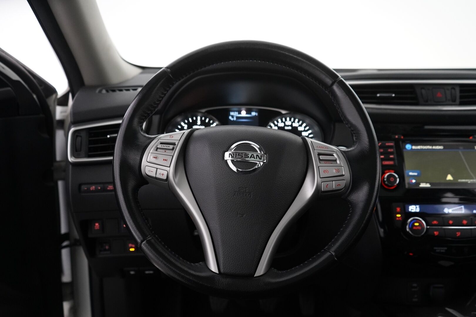 Nissan X-Trail 2014 *MYYDÄÄN HUUTOKAUPAT.COM *