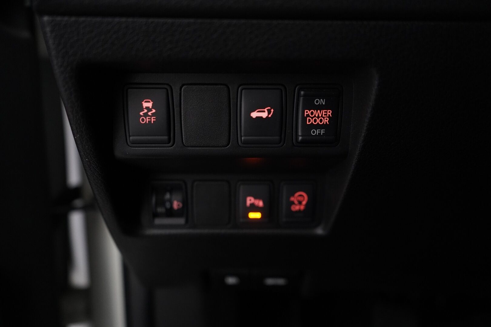 Nissan X-Trail 2014 *MYYDÄÄN HUUTOKAUPAT.COM *