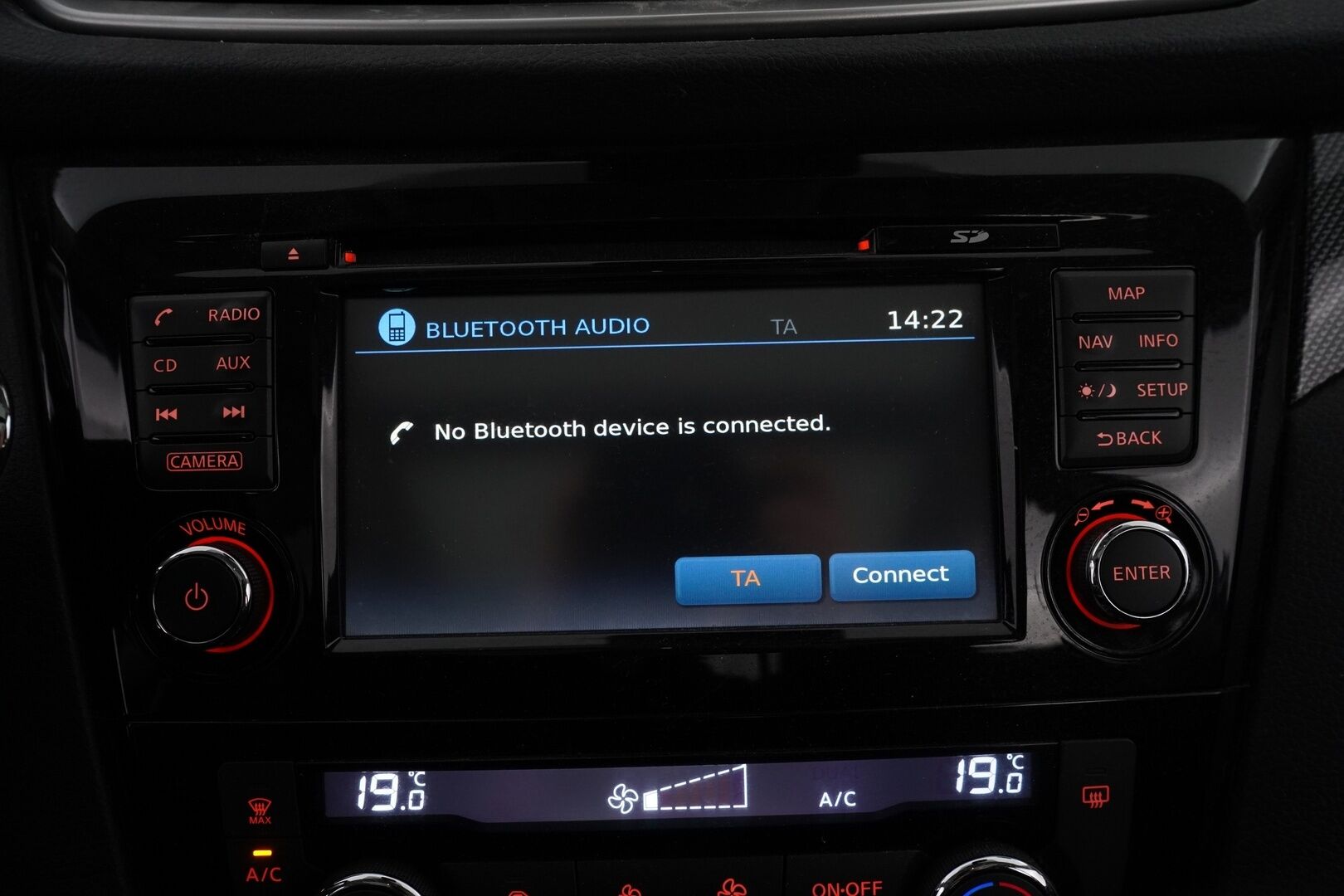 Nissan X-Trail 2014 *MYYDÄÄN HUUTOKAUPAT.COM *