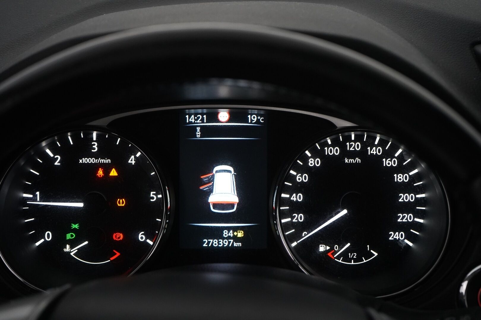 Nissan X-Trail 2014 *MYYDÄÄN HUUTOKAUPAT.COM *