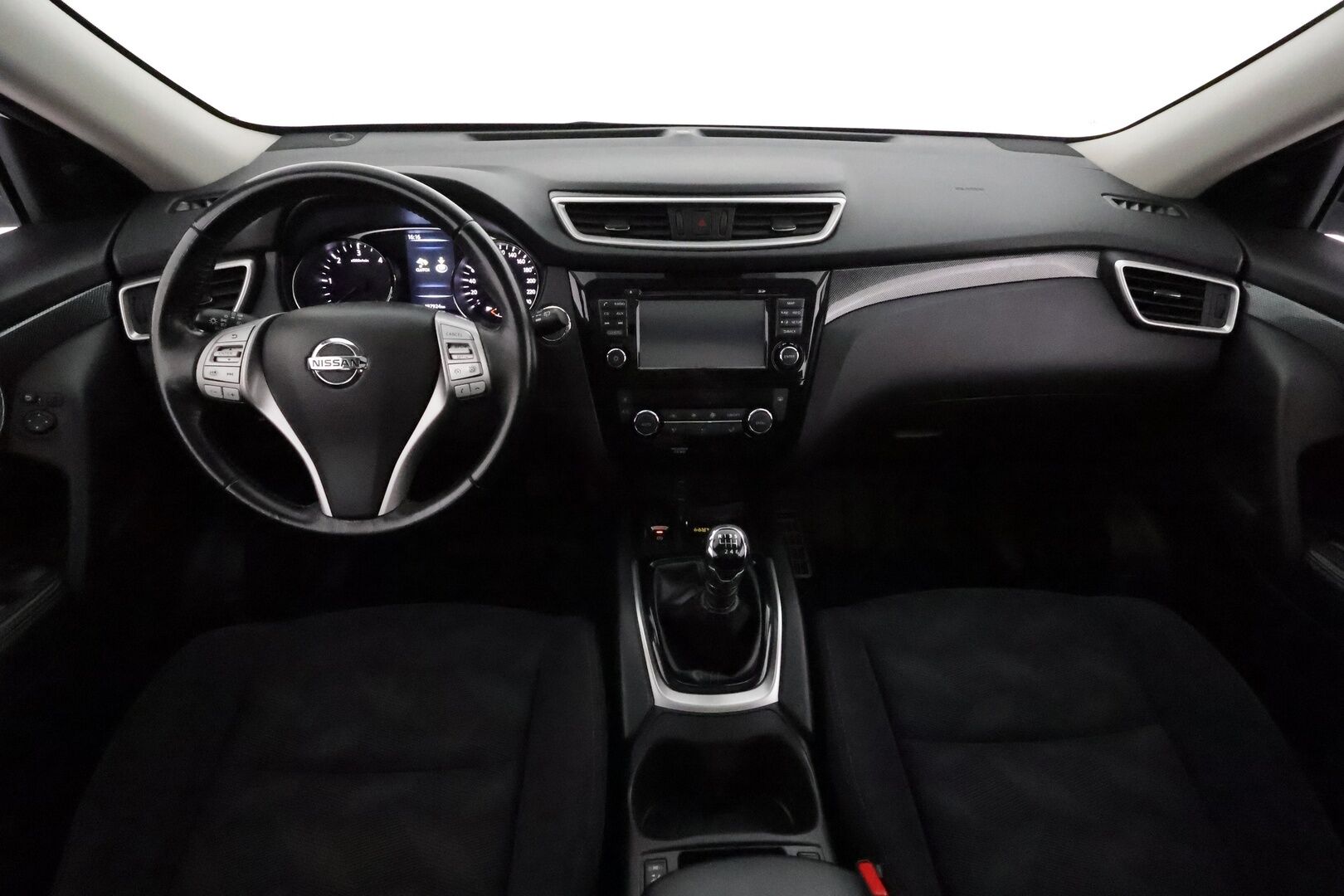 Nissan X-Trail 2015 dCi 130 Acenta 2WD 6 MT Vision Pack Technology Pack Moonroof **Panorama / LED / 360° / Koukku / Sisätilanlämmitin** - Navi / Kaistavahti / Suomi-auto / Kahdet Renkaat